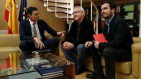 Pedro Sánchez, Cayo Lara y Alberto Garzón.