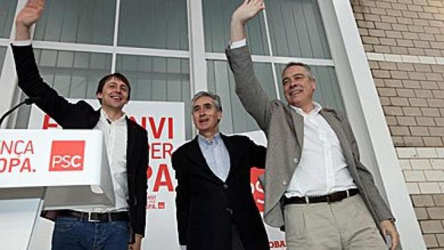 Javi López, Ramón Jáuregui (centro) y Pere Navarro