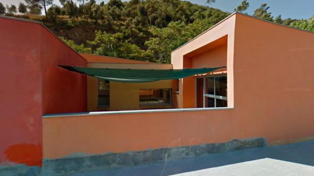 La guardería El Fanalet, uno de los centros cerrados por coronavirus en Cataluña / GOOGLE STREET VIEW