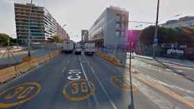 La Gran vía a la altura de Glòries, donde la velocidad está limitada a 30 km/h por obras / GOOGLE STREET VIEW