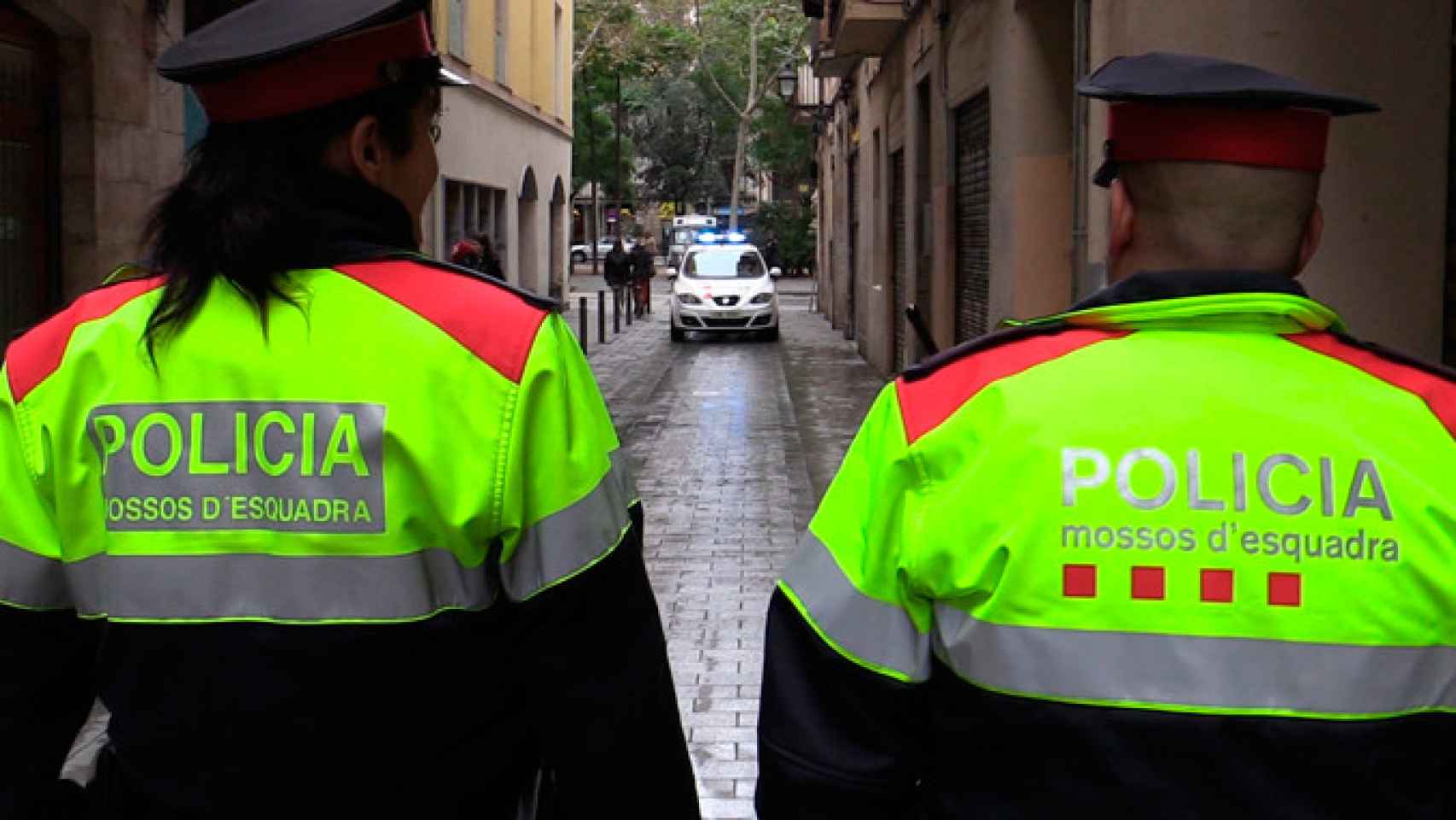 Una pareja de mossos, en una imagen de archivo / MOSSOS