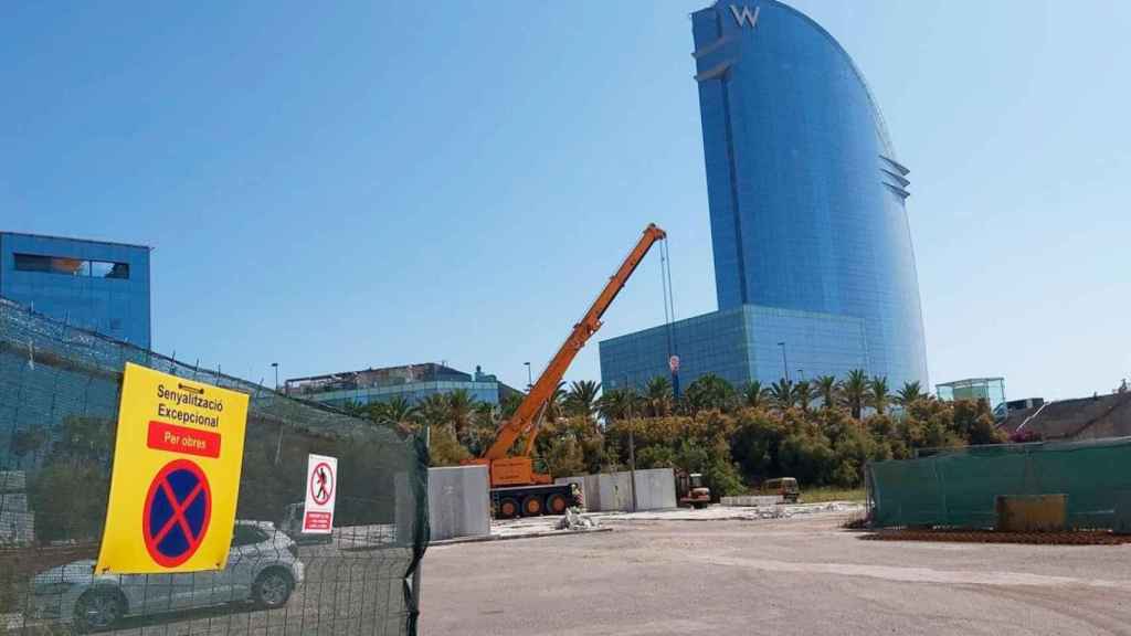 Parcela vacía donde está proyectado el Museo Hermitage en el Puerto de Barcelona / CG