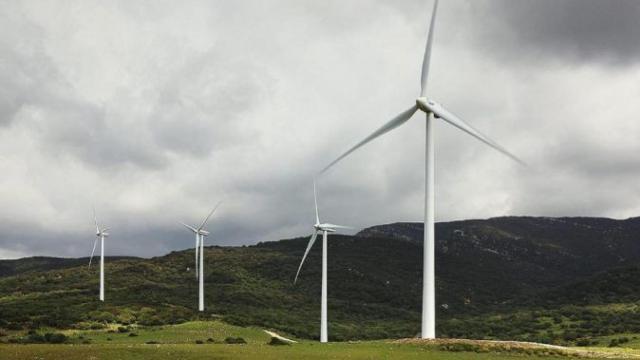 Aerogeneradores en un parque eólico de Fersa, en una imagen de archivo / EFE