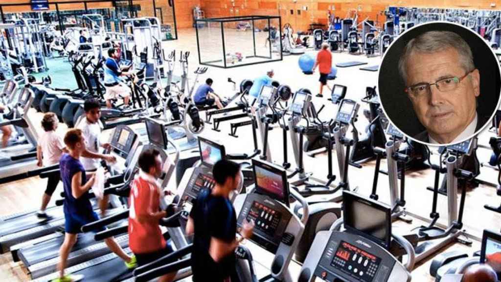 El presidente de Grupo DIR, Ramon Canela, y la sala de fitness de uno de los gimnasios del grupo en Barcelona / FOTOMONTAJE DE CG