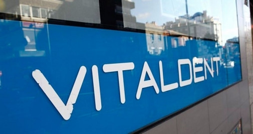 Fachada de una de las clínicas Vitaldent