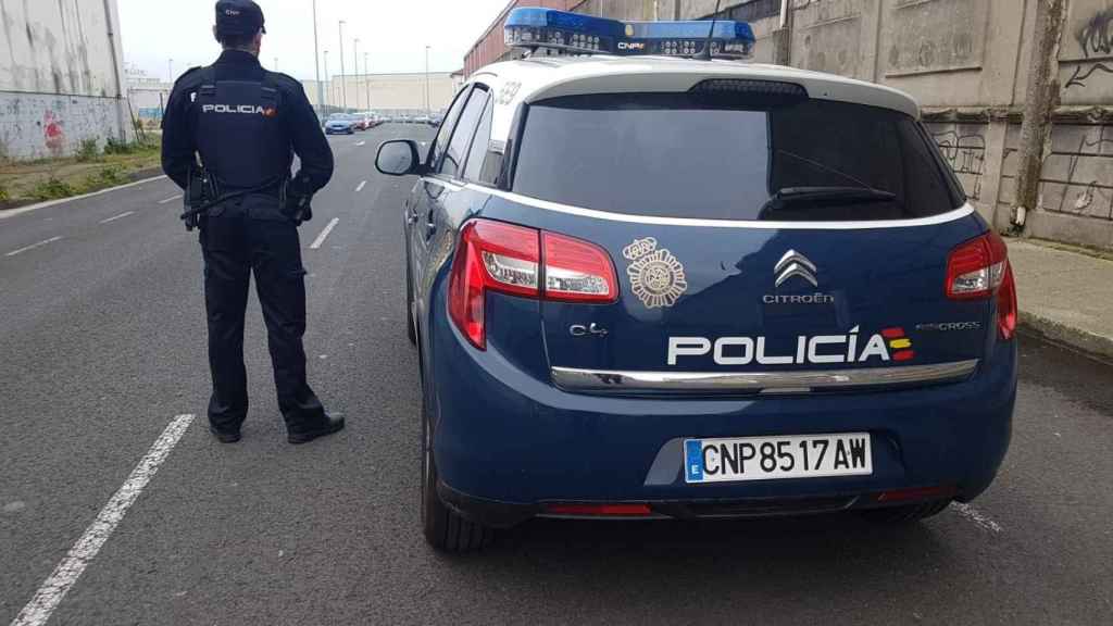 Un control de la Policía Nacional para evitar que se incumpla el estado de alarma / EP