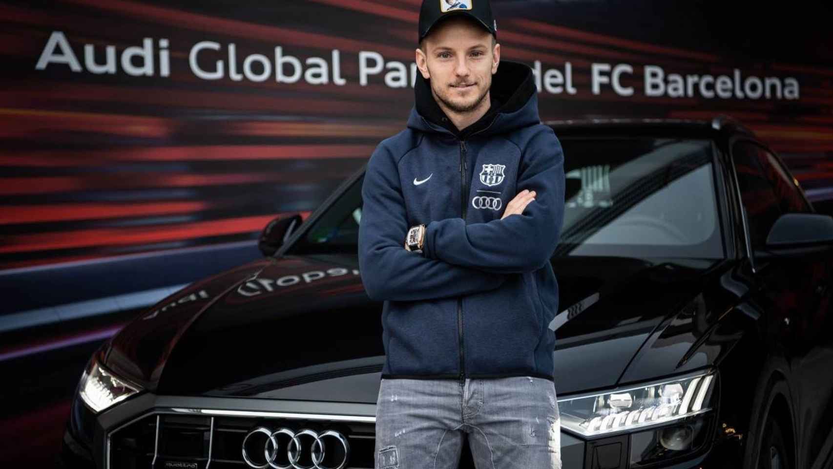 Ivan Rakitic con su nuevo audi