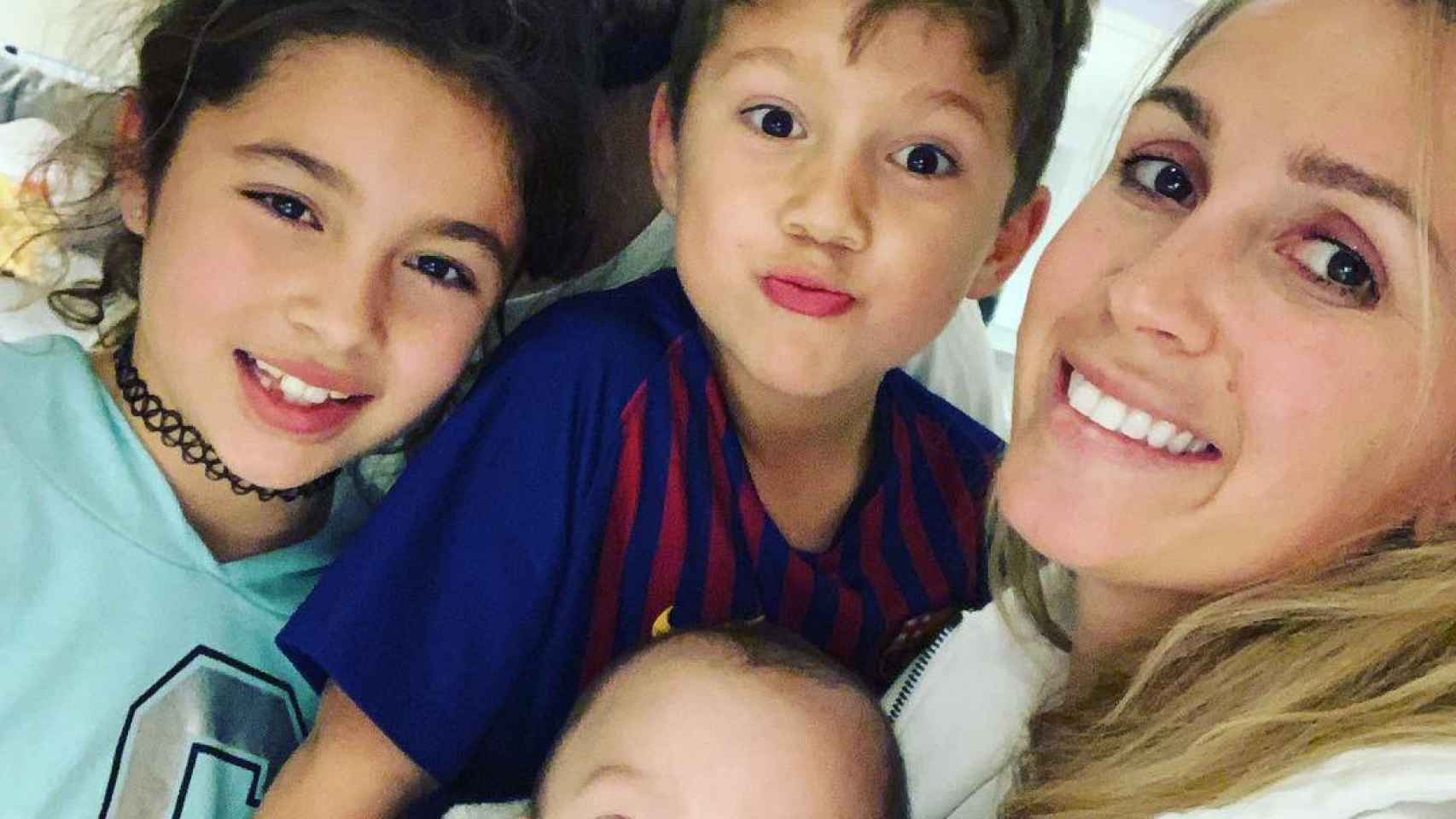 Sofía Balbi celebra el día del padre con toda su familia / INSTAGRAM