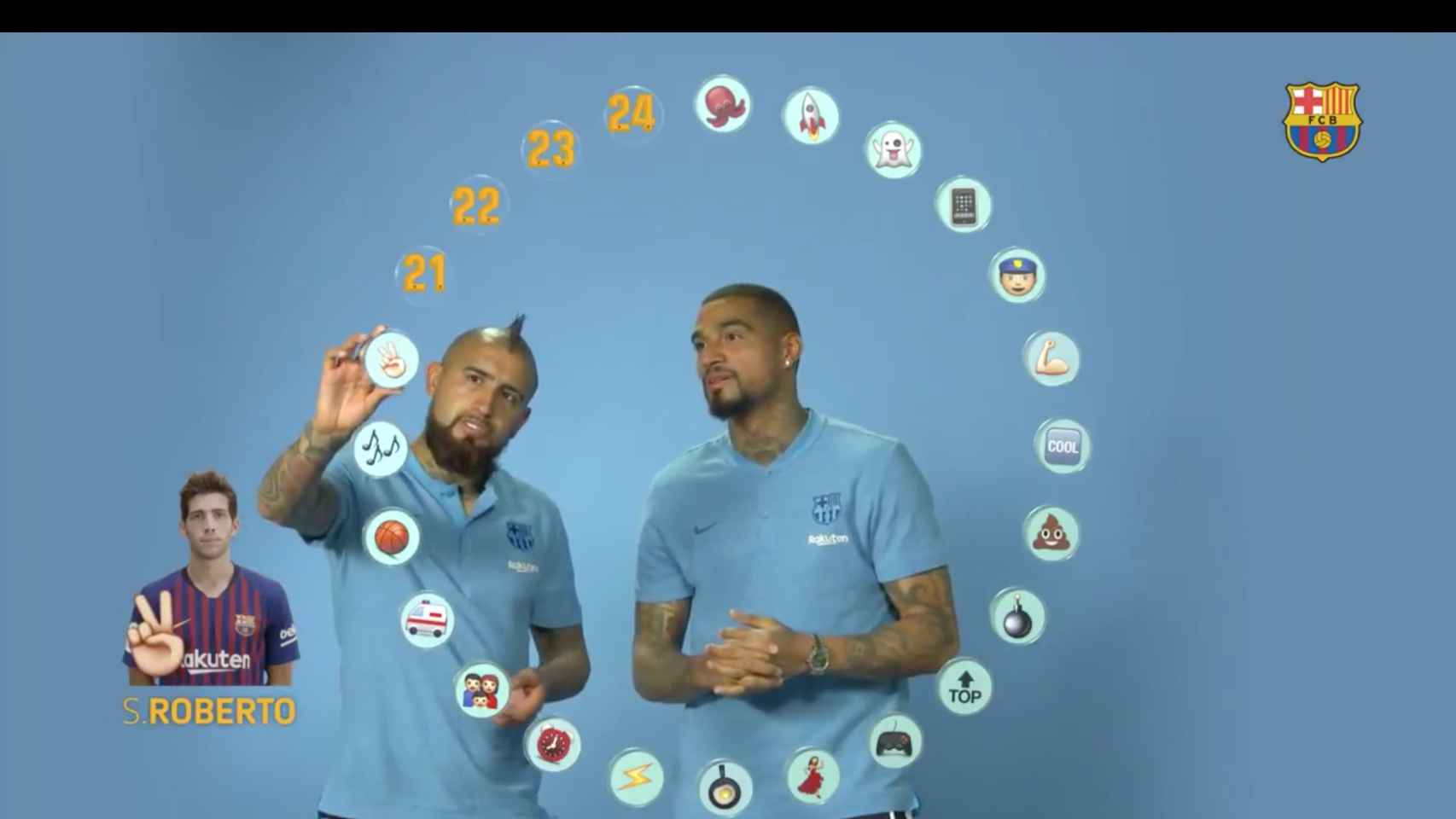 Prince Boateng y Arturo Vidal juegan al Barça emoji / Twitter