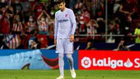 Gerard Piqué jugando contra el Atlético de Madrid / EFE