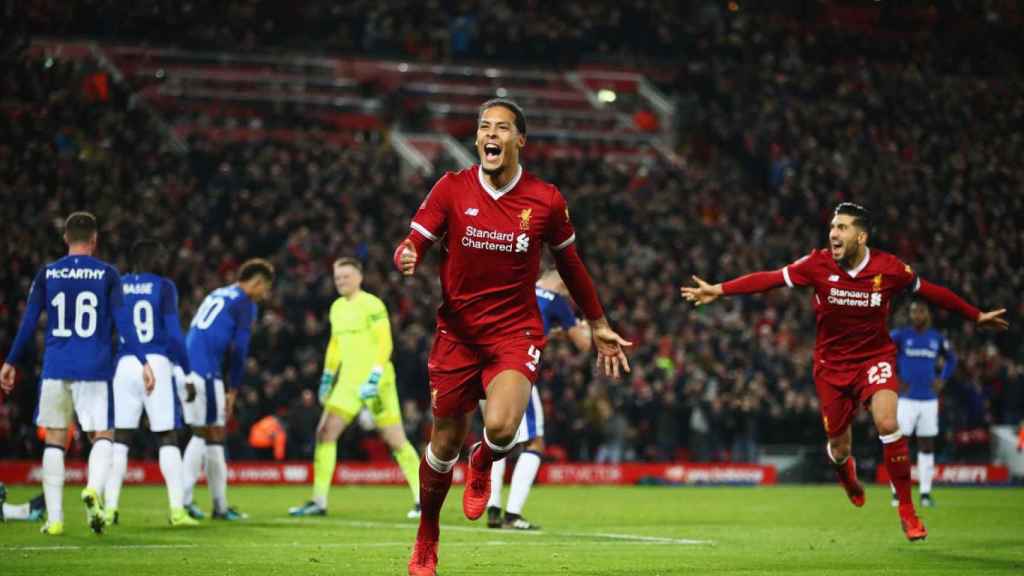 Van Dijk celebra un gol anotado con el Liverpool / EFE