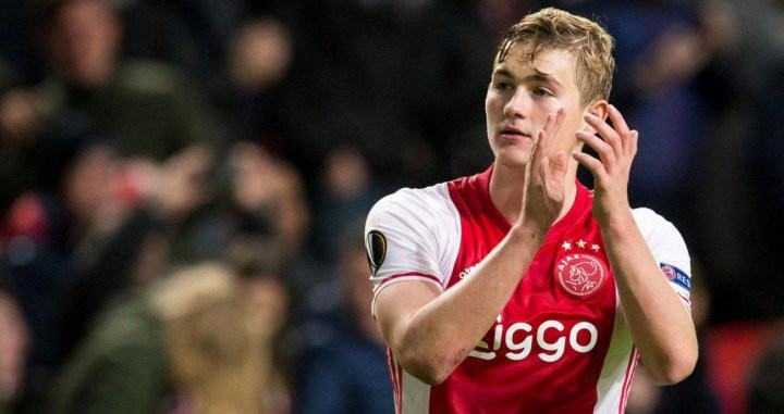 Matthijs de Ligt durante un partido con el Ajax / EFE