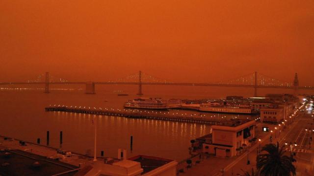 Cielos naranjas de San Francisco / TWITTER