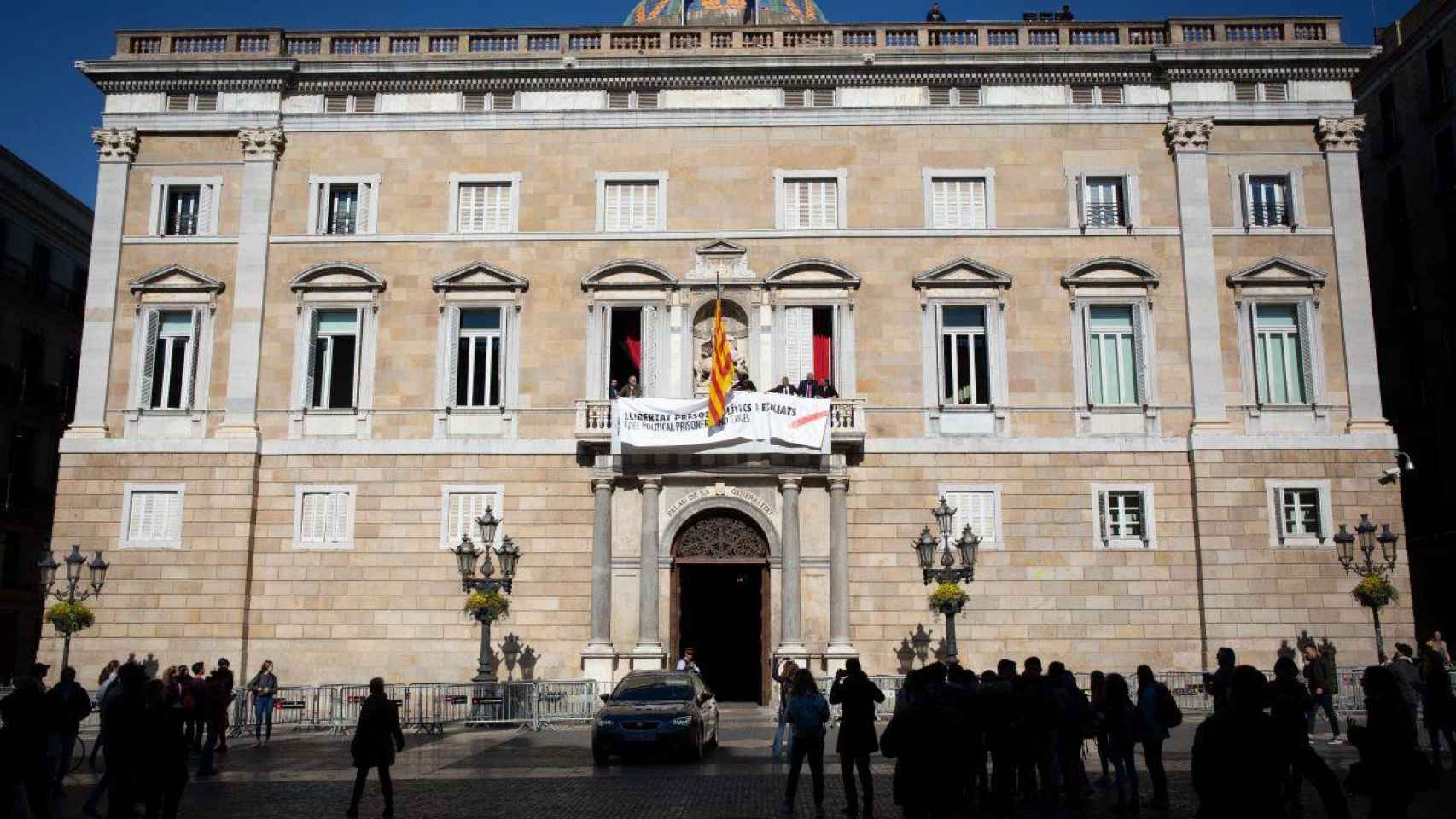 Plano general de la fachada de la Generalitat de Cataluña / EP