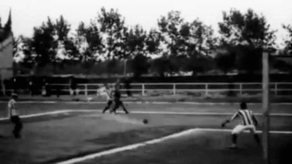 Fotograma del Espanyol-Duncan de 1911, el partido de fútbol en España más antiguo que se conserva en película