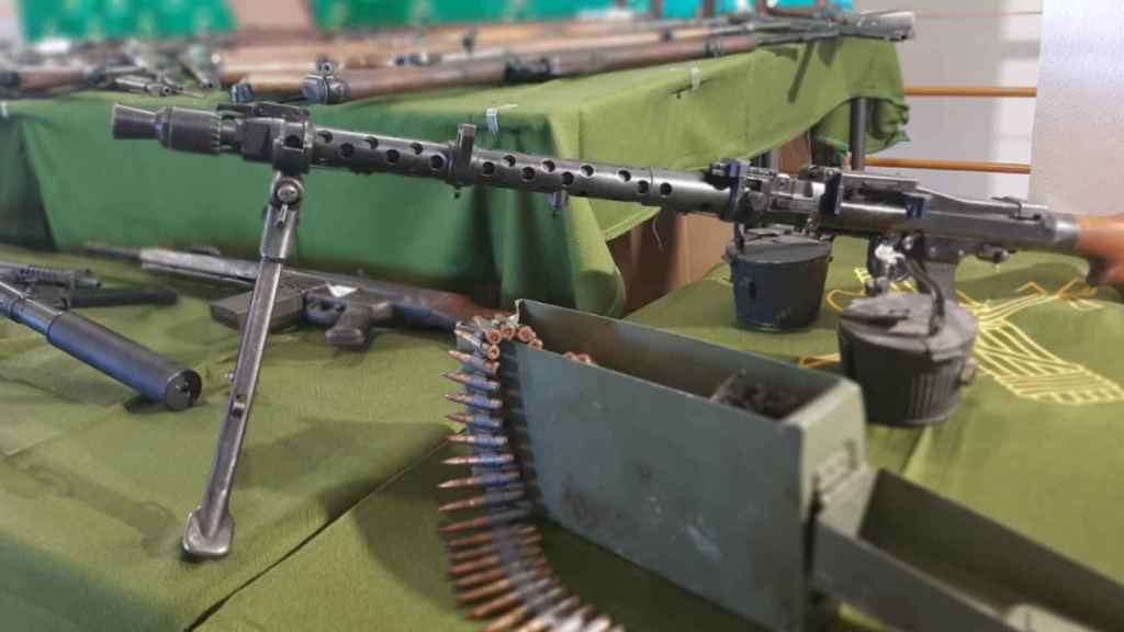 Una de las armas incautadas por la Guardia Civil en la 'operación Dux' / GUARDIA CIVIL