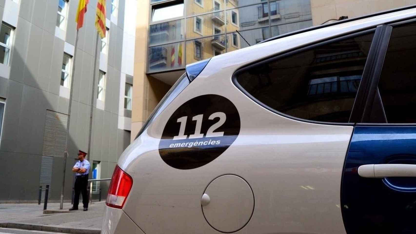 Un coche patrulla en una comisaría de los Mossos / EP