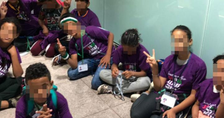 Niños saharauis llegan al aeropuerto de El Prat en Barcelona / CG