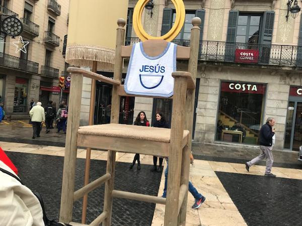 Figura representativa del 'niño Jesús' en el belén municipal / CG