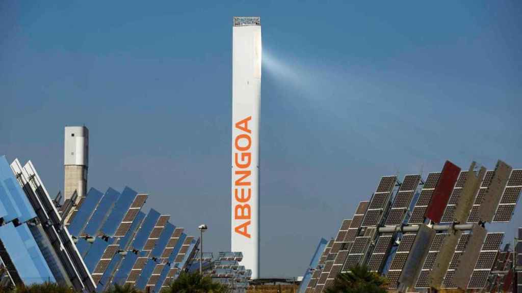 Imagen de una instalación fotovoltaica de Abengoa / EFE