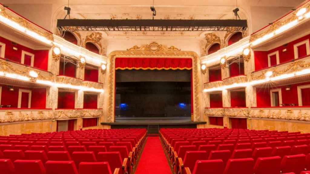 Interior del Teatro Tívoli de Barcelona / GRUP BALAÑÁ