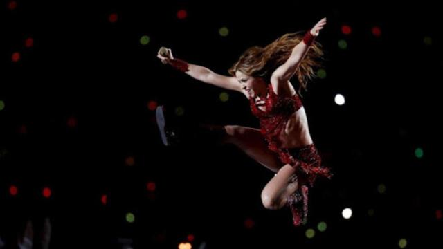 Shakira durante la Superbowl / Instagram