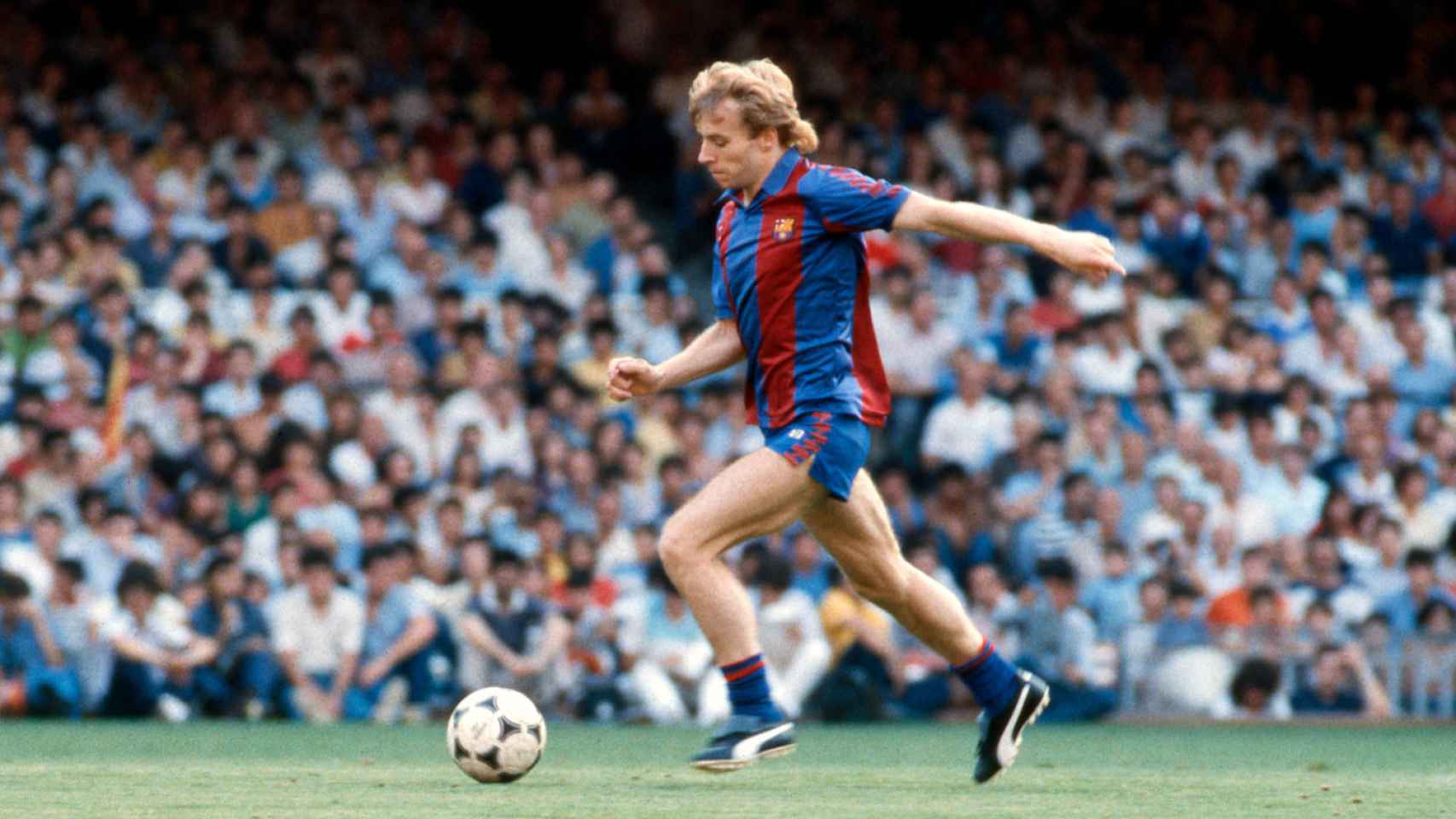 Steve Archibald, durante un partido del FC Barcelona en una imagen de archivo / FCB