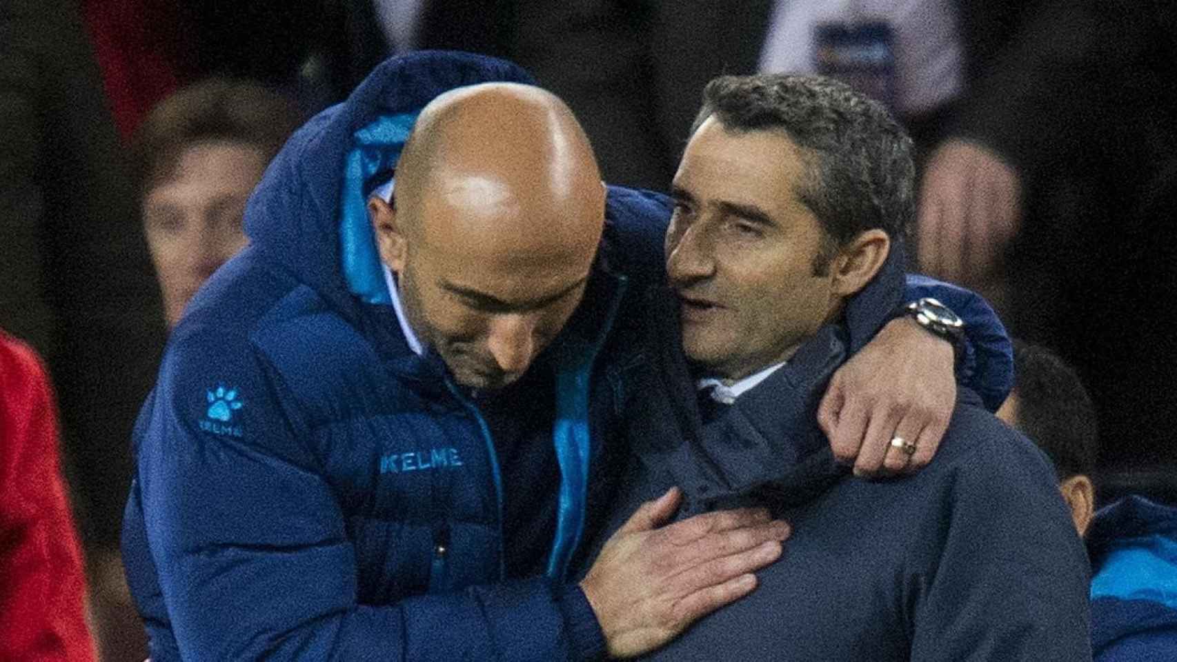 Ernesto Valverde y Abelardo en un encuentro / EFE