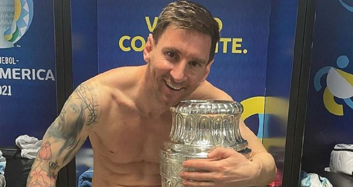 Leo Messi presume de la Copa América / FCB