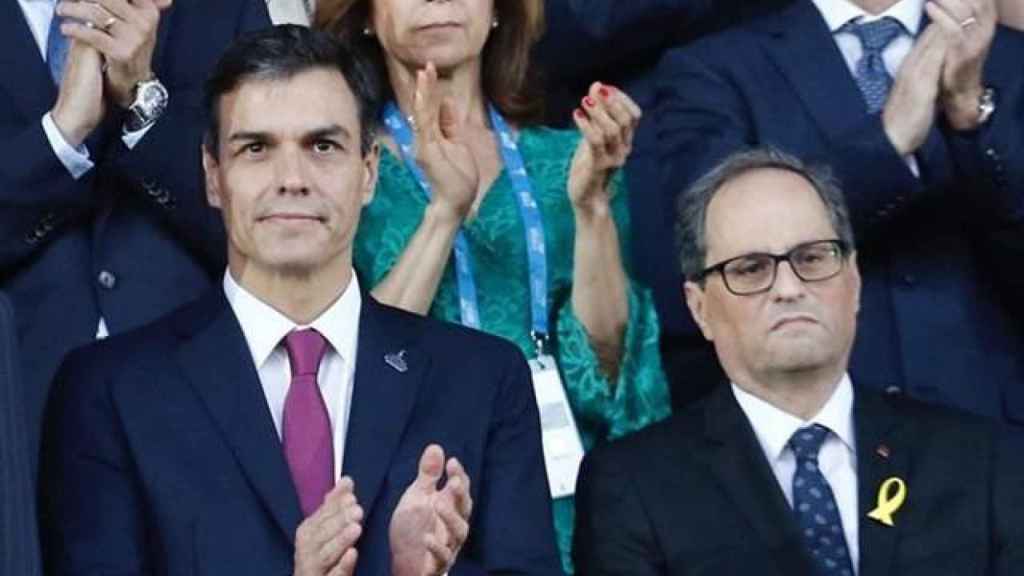 Una de las pocas imágenes de archivo de Pedro Sánchez y Quim Torra juntos / EFE