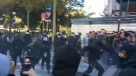 Cargas policiales contra los CDR en la manifestación de Jusapol en Barcelona