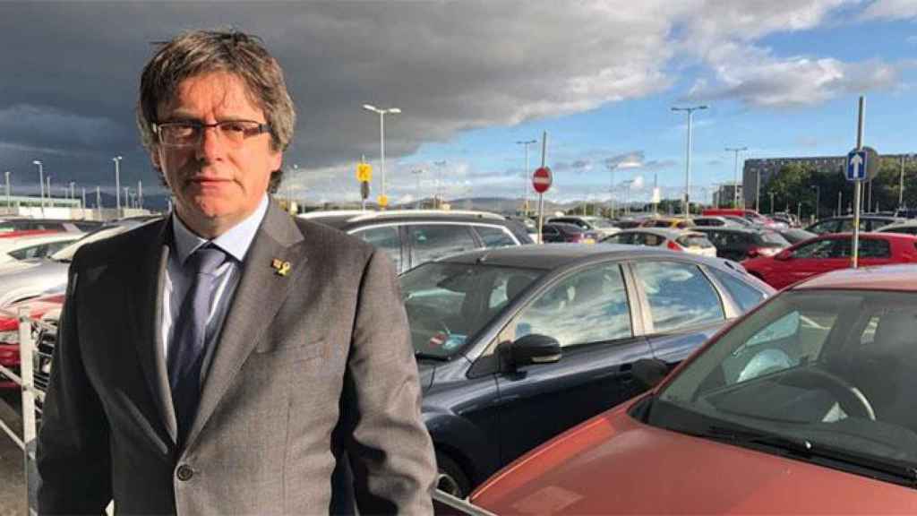 El expresidente de la Generalitat Carles Puigdemont en Escocia / TWITTER