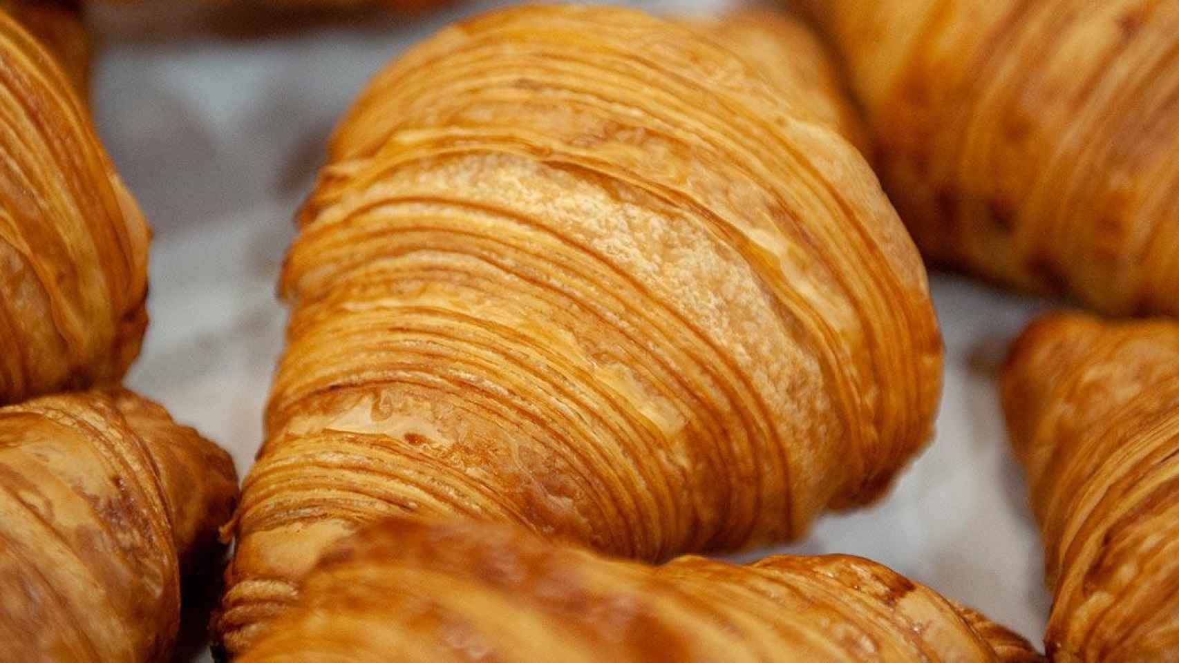 Un cruasán artesano de mantequilla / GREMIO DE PASTELERÍA DE BARCELONA