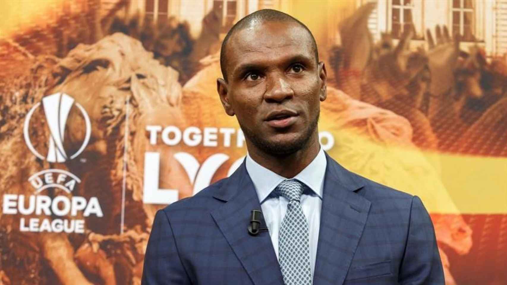 Una foto de archivo de Eric Abidal salpicado por polémica trasplante