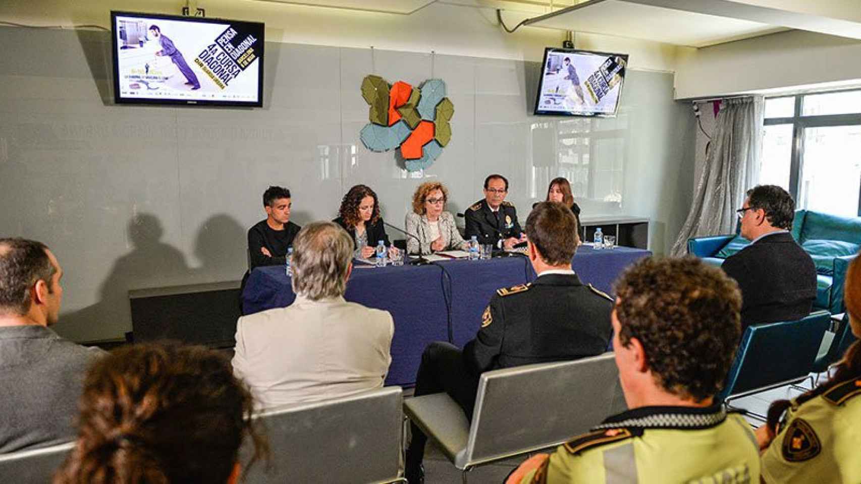 Presentación de la cuarta edición de la Cursa DiR-Guàrdia Urbana.