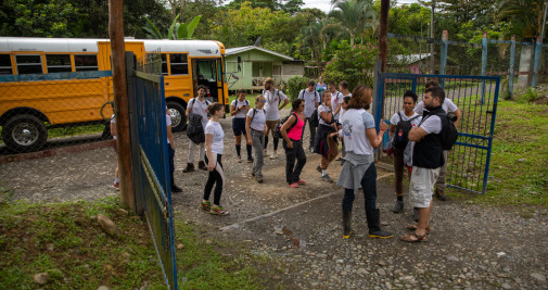 Equipo de voluntarios de la ONG Hands With Heart en Costa Rica / HANDS WITH HEART