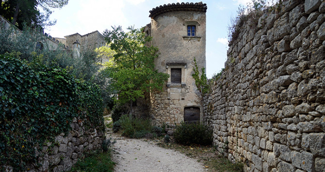 Oppède le Vieux / YOLANDA CARDO