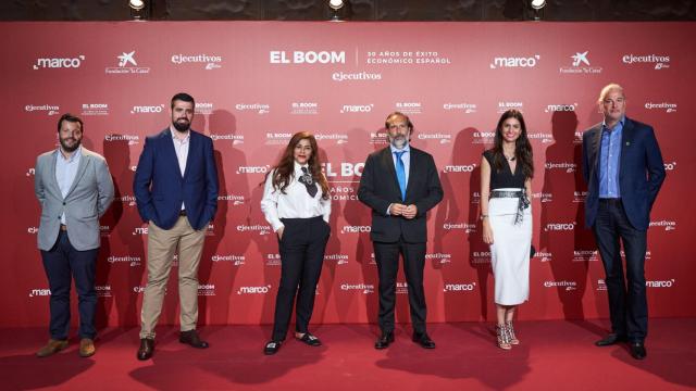 El equipo de producción de El Boom, el documental elaborado por Ejecutivos y la agencia Marco sobre la transformación de la empresa española / MARCO