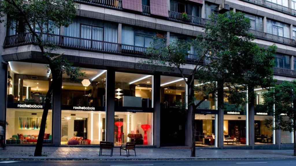 Tienda de Roche Bobois en calle Muntaner / ROCHE BOBOIS