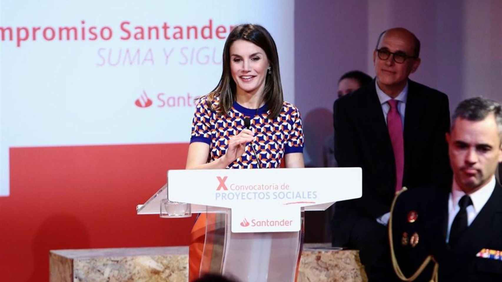 Letizia sorprende con su look más 'retro'