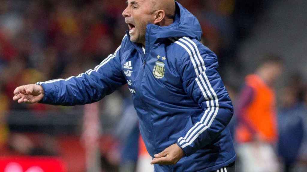 Una foto del seleccionador argentino Jorge Sampaoli durante el partido contra España / EFE