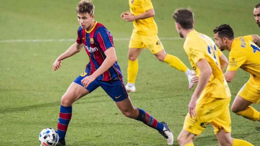 Nico González, en un partido con el Barça B | FCB