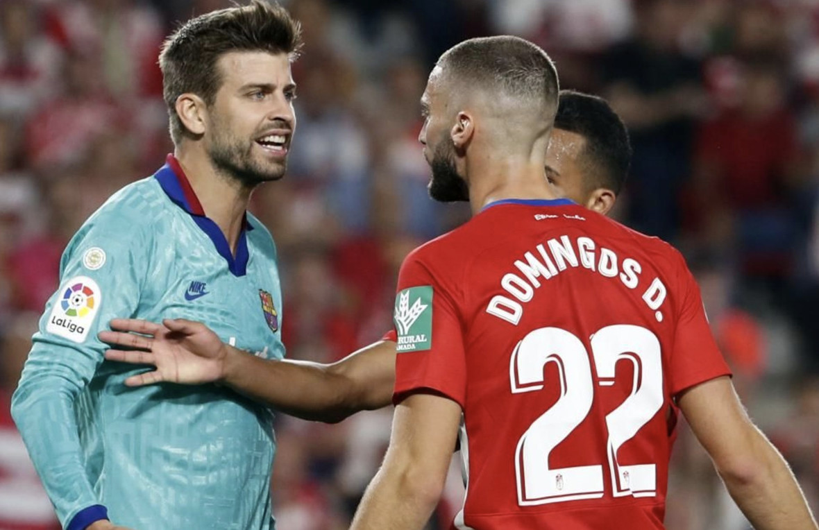 Una foto de Gerard Piqué durante el Granada - Barça / FCB