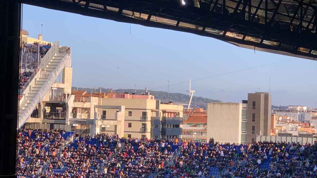 El agujero en la tercera grada del Camp Nou que afea el estadio / CULEMANIA