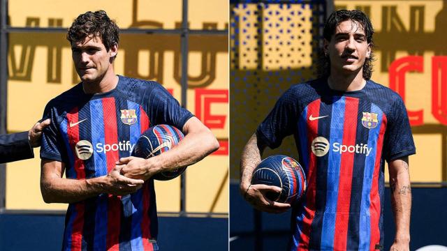 Marcos Alonso y Héctor Bellerín, en su presentación conjunta como jugadores del Barça / FCB