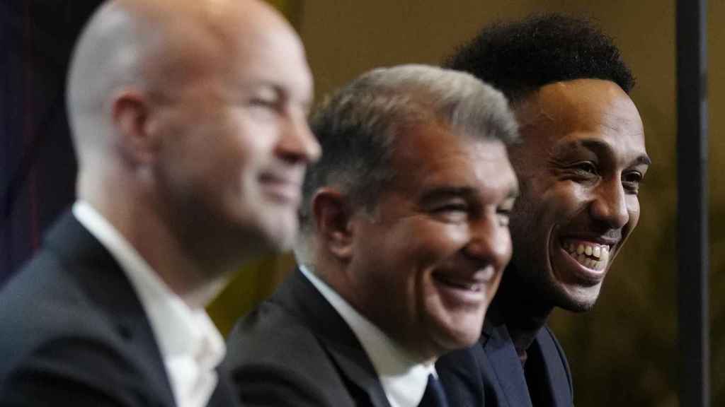 Jordi Cruyff, Laporta y Aubameyang / EFE