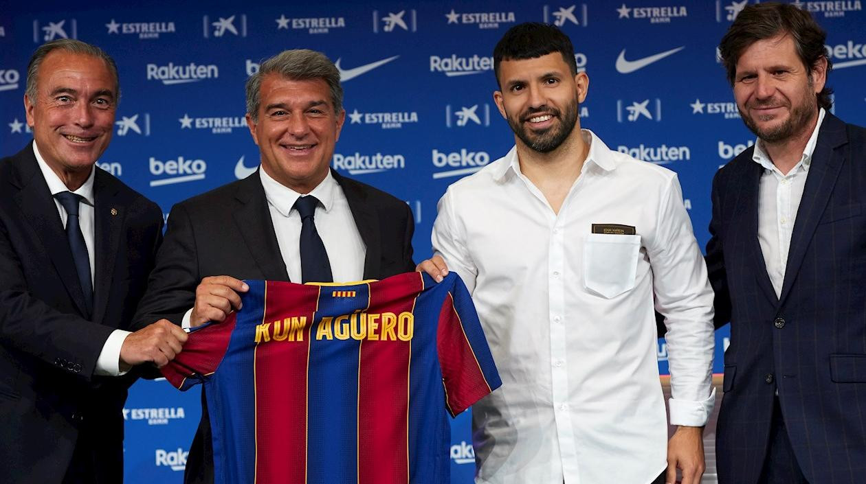 El Kun Agüero en su presentación / EFE