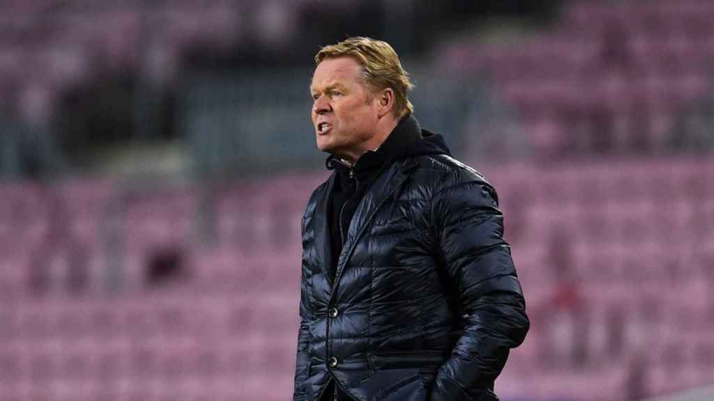 Ronald Koeman en un partido en el Camp Nou / EFE