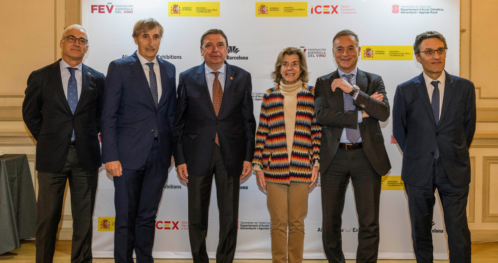  José Luis Benítez, Javier Pagés, Luis Planas, María Naranjo, Toni Valls y Fernando Miranda, en la presentación de BWW / A. PÉREZ MECA