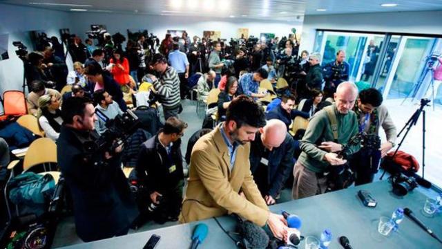 Expectación mediática en el Brussels Press Club ante la comparecencia del expresidente de la Generalitat, Carles Puigdemont / EFE